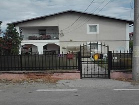 Casa de vânzare în Geamana