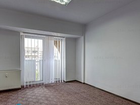 Apartament de vânzare 2 camere, în Bucuresti, zona Decebal