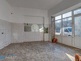 Închiriere spaţiu comercial
