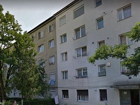 Apartament de vânzare 3 camere, în Satu Mare, zona Micro 14