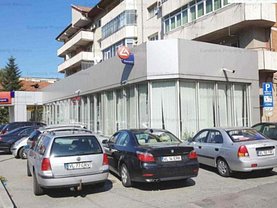 Vânzare spaţiu comercial