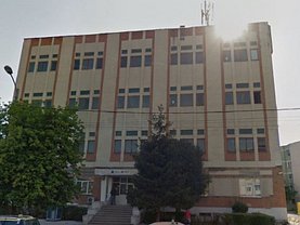 Vânzare spaţiu comercial în Targu-Jiu, Central
