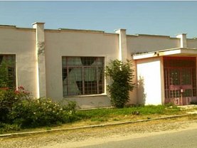 Vânzare spaţiu comercial