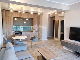 Apartament de închiriat 3 camere, în Constanţa, zona Faleza Nord