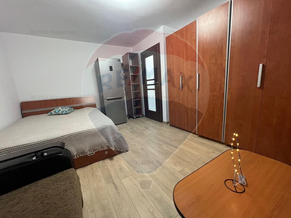 Garsoniera de inchiriat in zona P-ta Unirii