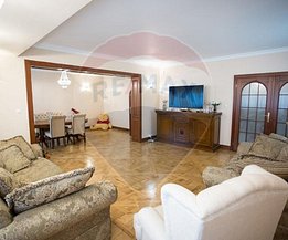 Casa de vanzare 5 camere, în Bucureşti, zona Primăverii