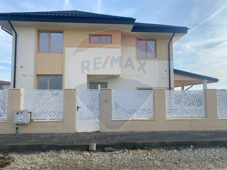 Casa / Vila, 5 camere, piscina - Constructie 2024