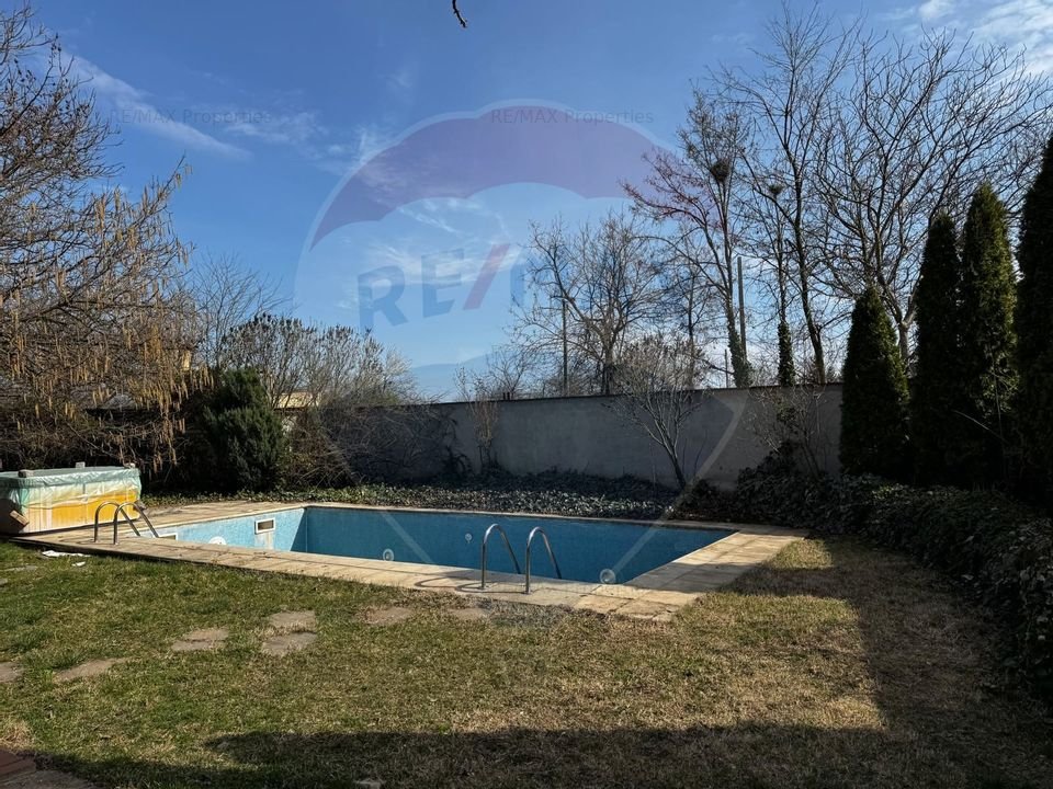 Casa de vanzare cu livada si piscina - Giurgiu