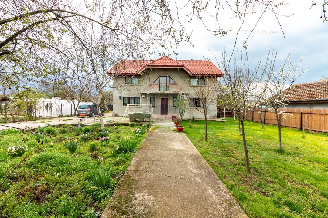 Casa / Vila cu 5 camere de vanzare Fundulea - teren 1000 mp