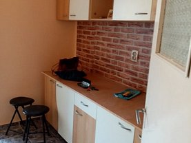 Apartament de închiriat 3 camere, în Constanţa, zona Inel I