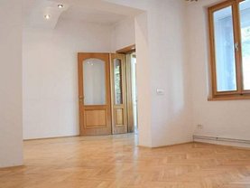 Casa de vânzare 3 camere, în Constanta, zona Central
