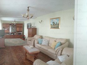 Casa de vânzare 6 camere, în Constanţa, zona Trocadero