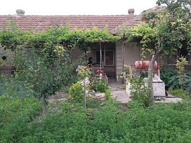 Casa de vânzare 4 camere, în Cogealac