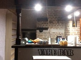 Închiriere spaţiu comercial