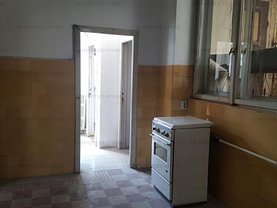 Garsonieră de vânzare, în Bucuresti, zona Calea Victoriei