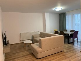 Apartament de închiriat 3 camere, în Braşov, zona Central