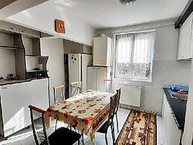 Apartament de vânzare 3 camere, în Braşov, zona Astra