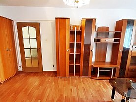 Apartament de închiriat 3 camere, în Braşov, zona Scriitorilor