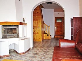 Casa de închiriat 4 camere, în Brasov, zona Centrul Istoric