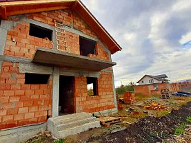 Casa de vânzare 4 camere, în Brasov, zona Stupini