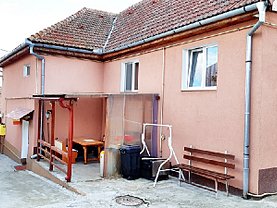 Casa de vânzare 6 camere, în Codlea, zona Central