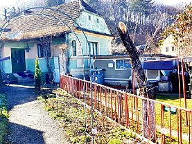 Casa de vânzare 3 camere, în Braşov, zona Dârste