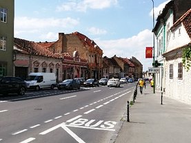 Închiriere spaţiu comercial