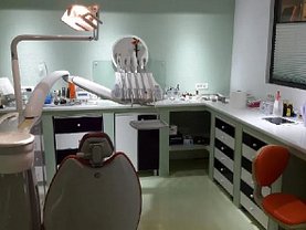 Vânzare spaţiu comercial