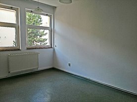 Închiriere spaţiu comercial