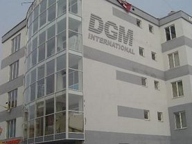 Vânzare spaţiu comercial