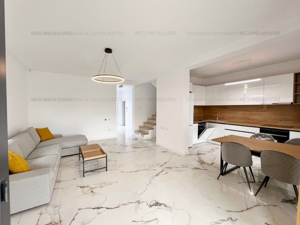 Duplex despartit prin garaj zona Ikea