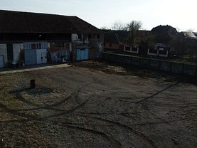 Vânzare spaţiu industrial