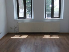 Închiriere birou