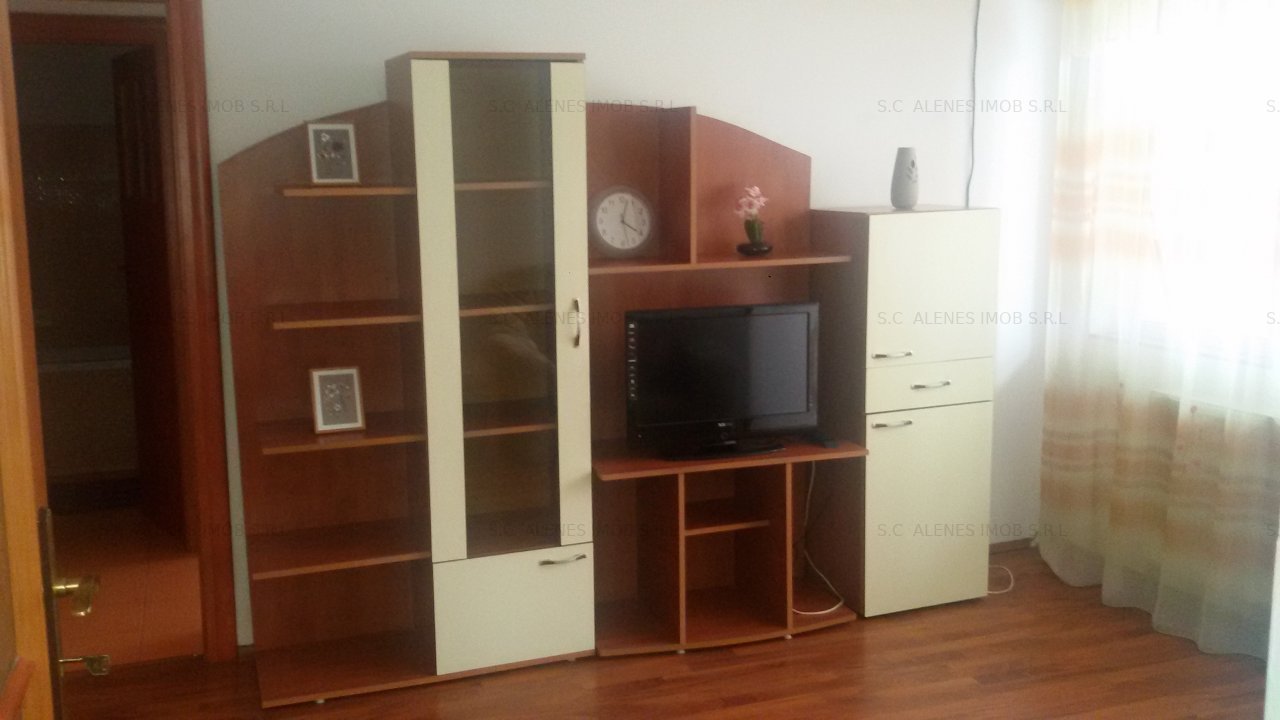 De inchiriat apartament 3 camere,mobilat , zona ultracentrala(Hristo Botev) - imaginea 4