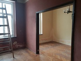 Apartament de vânzare 3 camere, în Bucuresti, zona P-ta Romana