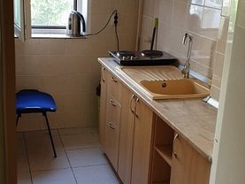 Apartament de vânzare 3 camere, în Bucureşti, zona Băneasa