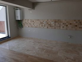 Apartament de închiriat 4 camere, în Bucureşti, zona Băneasa