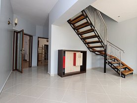 Casa de închiriat 4 camere, în Iaşi, zona Copou