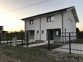 Casa de vânzare 3 camere, în Dumbrăviţa