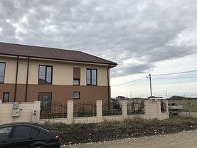 Casa de vânzare 5 camere, în Dumbrăviţa