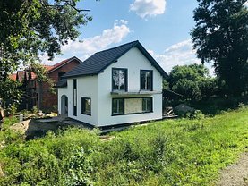Casa de vânzare 5 camere, în Utvin