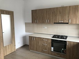 Casa de închiriat 4 camere, în Dumbrăviţa