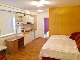 Apartament de închiriat 2 camere, în Mamaia, zona Central
