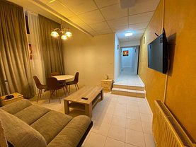 Apartament de închiriat 4 camere, în Constanţa, zona P-ţa Ovidiu