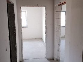 Apartament de vânzare 5 camere, în Constanţa, zona Tomis Plus