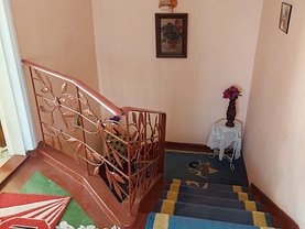Casa de vânzare 4 camere, în Constanţa, zona Coiciu