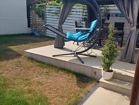 Casa de închiriat 4 camere, în Ovidiu, zona Central