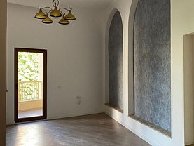 Casa de vânzare 14 camere, în Constanţa, zona P-ţa Ovidiu
