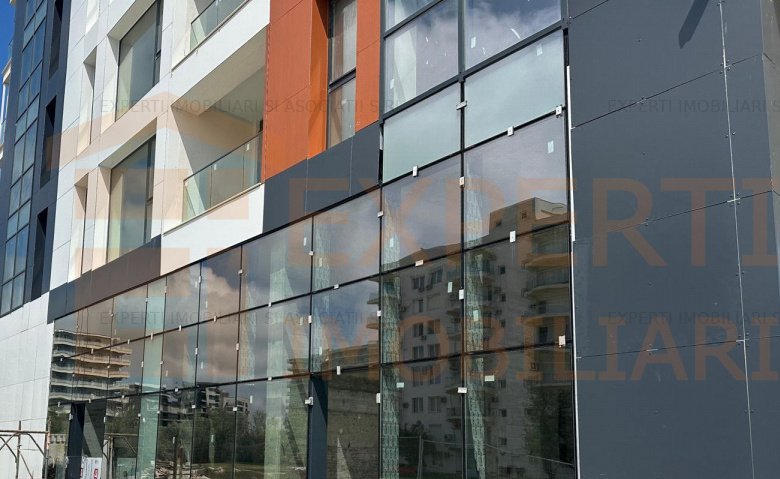 Spatiu comercial situat in zona COMPLEX PHOENICIA - MAMAIA NORD