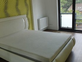 Apartament de vânzare 3 camere, în Piteşti, zona Central